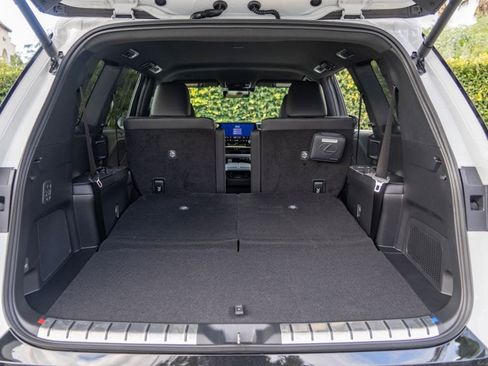 New 2026 Lexus TX 500h AWD image 11