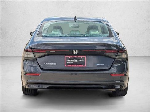 Used 2023 Honda Accord EX-L image 7