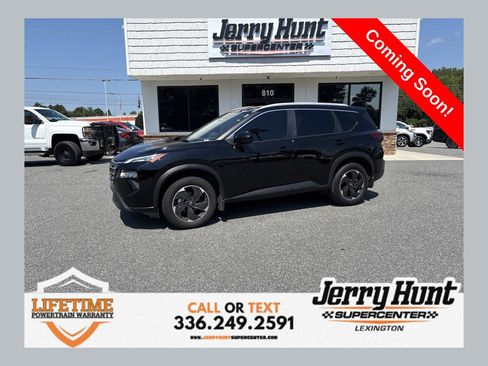 Used 2025 Nissan Rogue SV w/ SV Premium Package FWD image 1