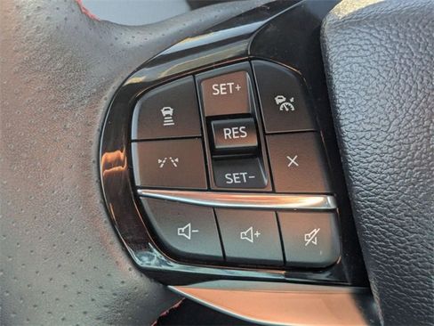 Used 2025 Ford Explorer ST-Line image 19