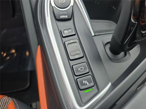 Used 2019 BMW i8 Coupe image 18