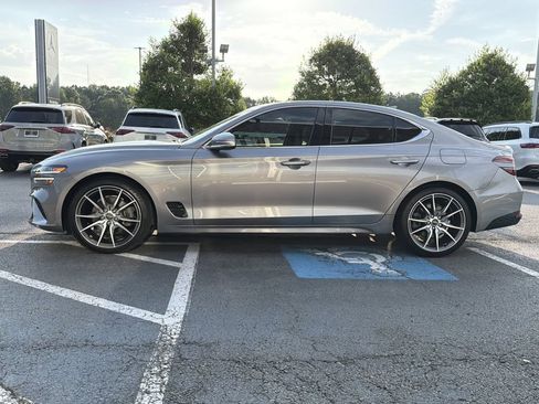 Used 2022 Genesis G70 2.0T w/ Prestige Package RWD image 6