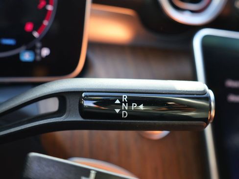 Used 2023 Mercedes-Benz C 300 Sedan w/ Exclusive Trim Package image 45