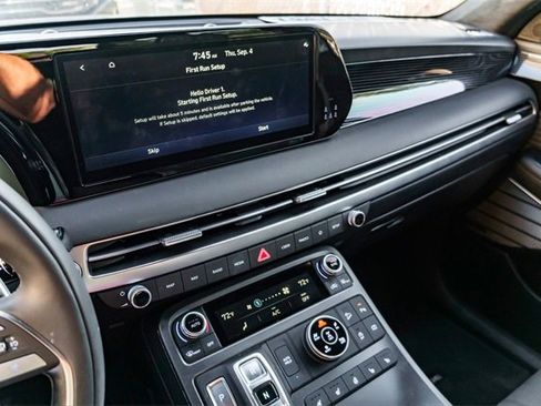 Used 2025 Hyundai Palisade Calligraphy image 15