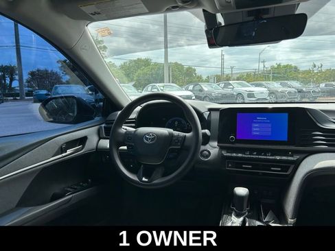 Used 2025 Toyota Camry LE w/ Convenience Package FWD image 9