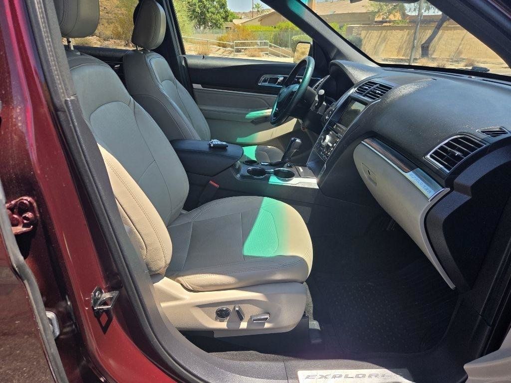 Used 2018 Ford Explorer Limited w/ Equipment Group 301A FWD image 22
