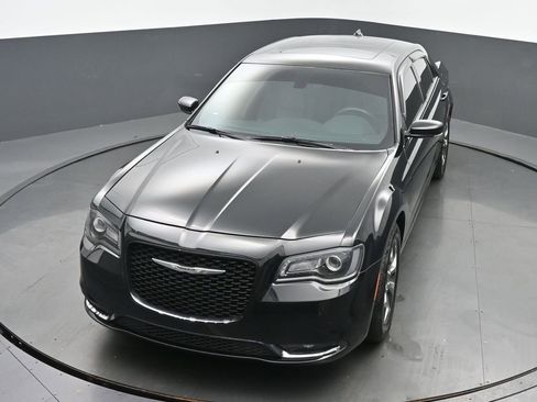 Used 2017 Chrysler 300 S w/ 300S Premium Group AWD/4WD image 36