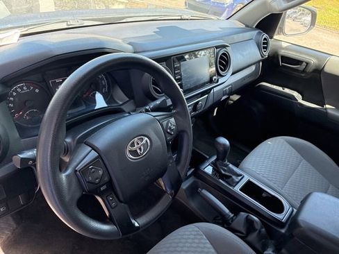 Used 2022 Toyota Tacoma SR AWD/4WD image 16