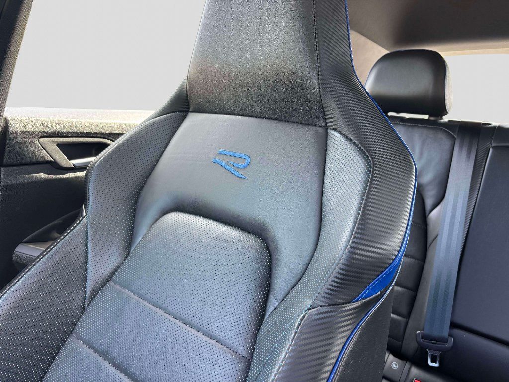 Used 2022 Volkswagen Golf R AWD/4WD image 28