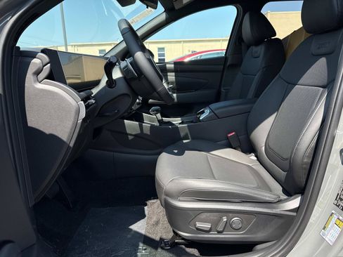 Used 2025 Hyundai Santa Cruz XRT AWD/4WD image 9