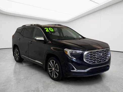 Used 2020 GMC Terrain Denali w/ Denali Premium Package AWD/4WD image 11