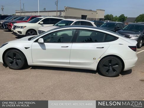 Used 2021 Tesla Model 3 Standard Range Plus RWD image 9