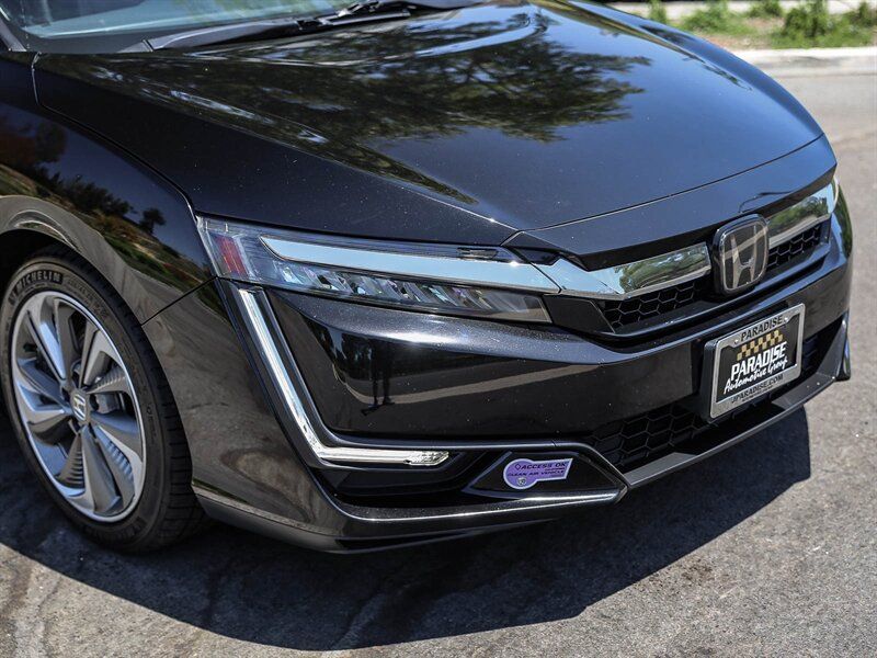 Used 2019 Honda Clarity Plug-In Hybrid image 9