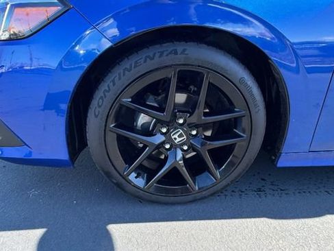 Used 2023 Honda Civic Sport image 10