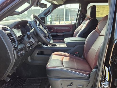 New 2025 RAM 2500 Limited image 13