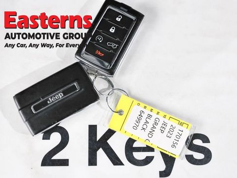 Used 2023 Jeep Grand Cherokee 4WD 4xe image 29