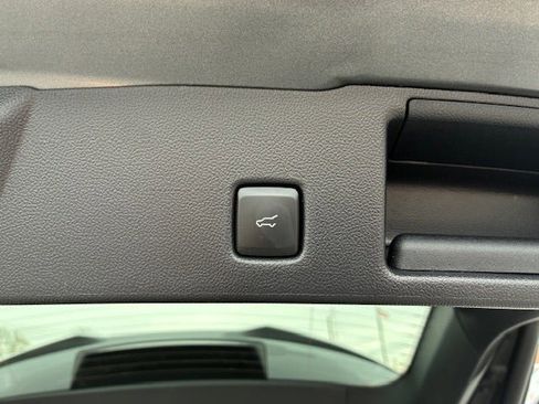 Used 2025 Ford Escape ST-Line w/ Tech Pack #1 AWD/4WD image 16