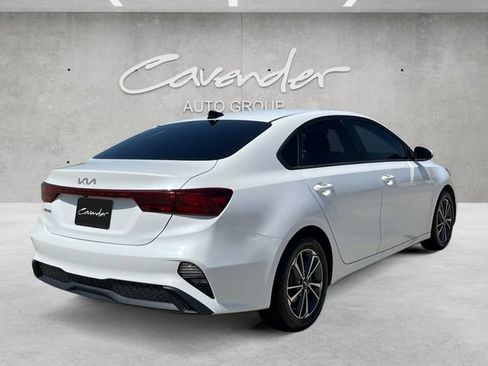 Used 2022 Kia Forte LXS FWD image 16