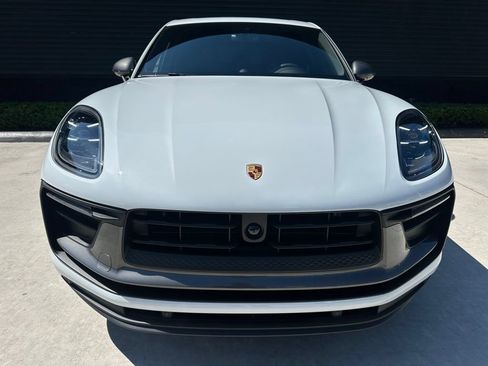 Used 2026 Porsche Macan Turbo AWD/4WD image 8