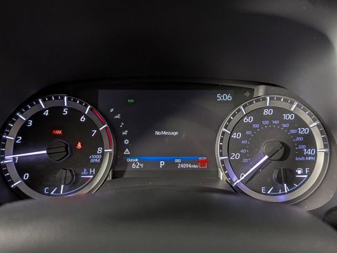 Used 2024 Toyota Highlander XSE image 31