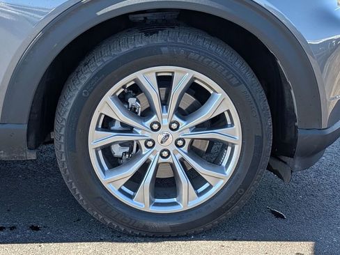 Used 2021 Ford Explorer XLT w/ Equipment Group 202A image 19