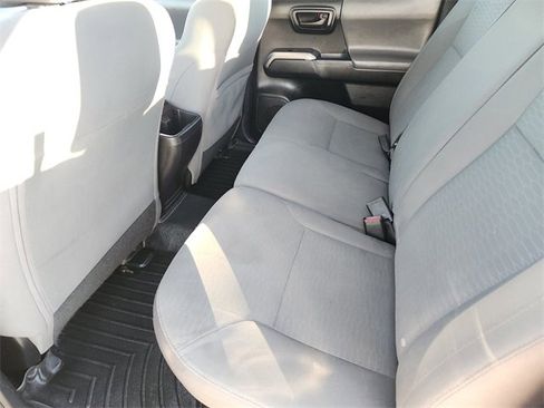 Used 2016 Toyota Tacoma SR5 w/ SR5 Appearance Package (SN) image 15