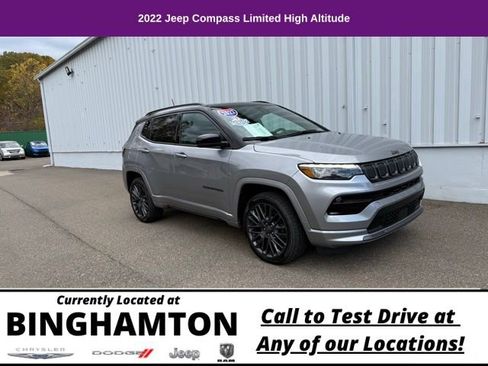 Used 2022 Jeep Compass High Altitude image 1