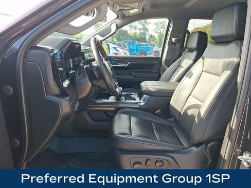 Used 2023 Chevrolet Silverado 1500 RST AWD/4WD image 2
