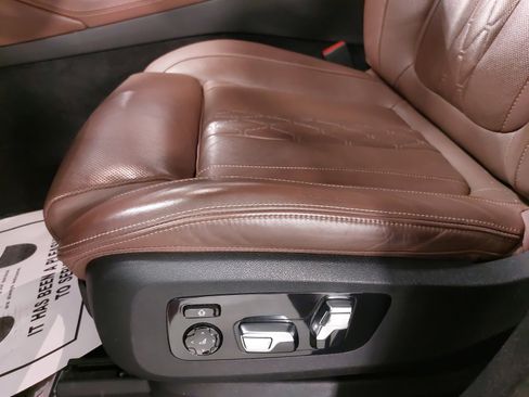 Used 2022 BMW X6 xDrive40i w/ M Sport Package image 30