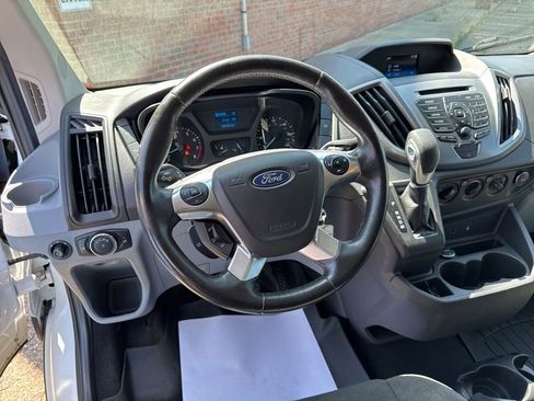 Used 2016 Ford Transit 350 XLT RWD image 16