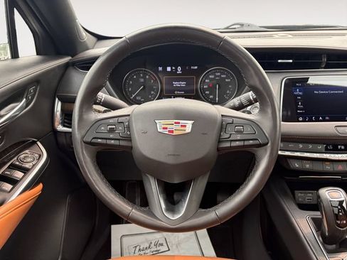 Used 2019 Cadillac XT4 Premium Luxury AWD/4WD image 12