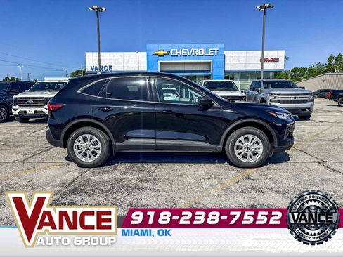 Used 2025 Ford Escape Active w/ Tech Pack #1 AWD/4WD image 8
