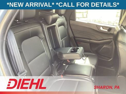 Used 2024 Ford Escape Platinum AWD/4WD image 15