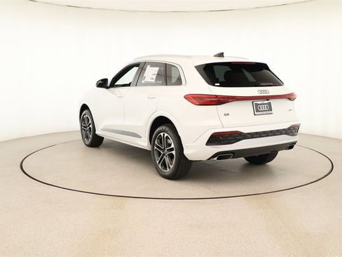 New 2025 Audi Q5 Premium image 4