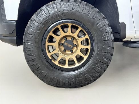 Used 2022 Chevrolet Silverado 1500 LT Trail Boss w/ Convenience Package II AWD/4WD image 26