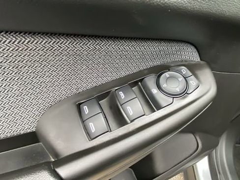 Used 2025 Chevrolet TrailBlazer LT image 16