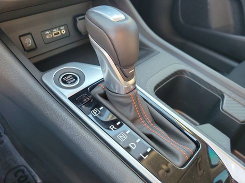 Certified 2025 Nissan Sentra SR image 32