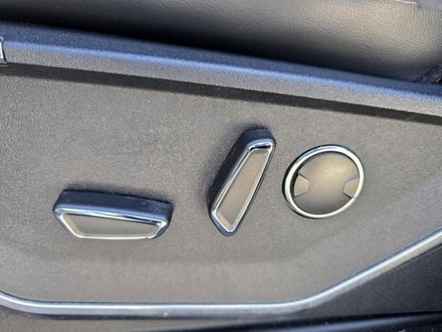 Used 2022 Ford F150 Raptor w/ Equipment Group 801A High image 21