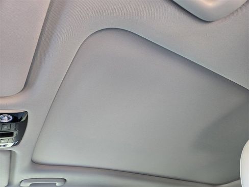 New 2026 Kia Sorento S w/ S Panoramic Sunroof Package FWD image 38