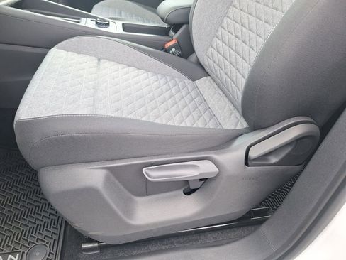 New 2025 Volkswagen Tiguan S image 10