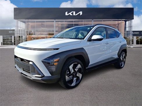 Used 2024 Hyundai Kona Limited image 3