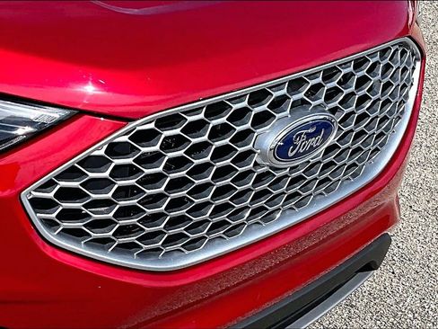 Used 2024 Ford Edge SEL w/ Convenience Package AWD/4WD image 31