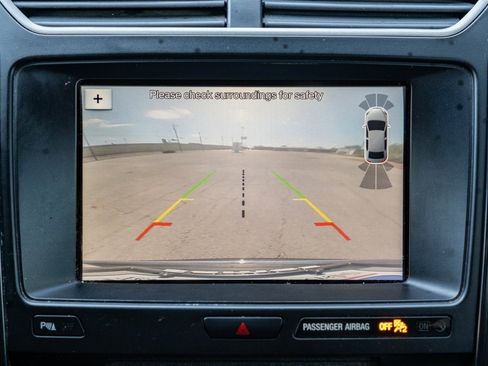 Used 2018 Ford Explorer XLT w/ Equipment Group 202A image 21