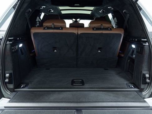 Certified 2023 BMW X7 xDrive40i w/ M Sport Package image 9