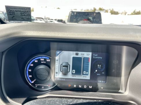 New 2024 Ford Bronco Black Diamond w/ Sasquatch Package image 25