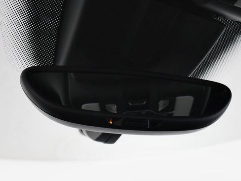 Used 2017 Porsche Cayenne Platinum Edition w/ Premium Package Plus (PJX) image 46