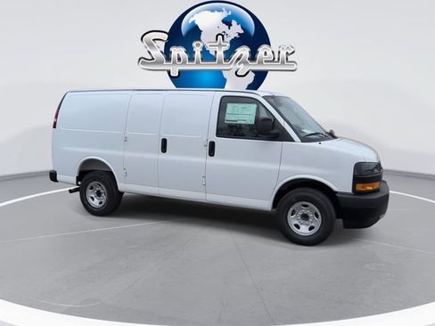 New 2026 Chevrolet Express 2500 w/ Driver Convenience Package RWD image 3