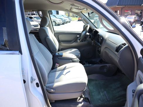 Used 2005 Toyota Tundra SR5 image 16