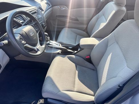 Used 2014 Honda Civic LX image 5