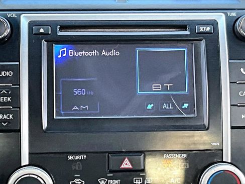 Used 2013 Toyota Camry SE image 22